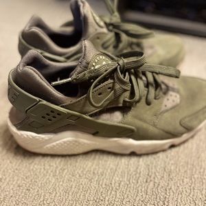 Nike Hiroshi’s barely worn in great condition